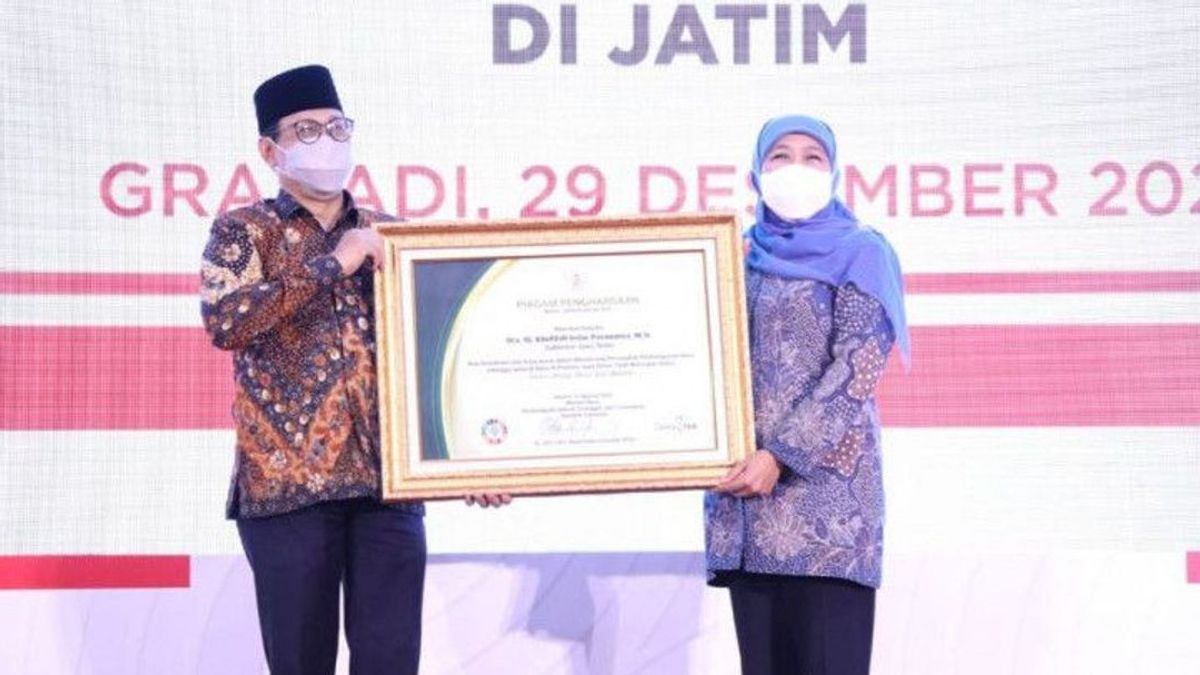 Gubernur Khofifah Sabet Penghargaan Percepatan Pembangunan Desa 2021, Pemerataan Pembangunan di Jatim Diklaim Positif