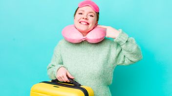 This Is The Reason Why The Neck Pillow Is Not Mandatory To Take When Riding An Airplane