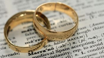 在纪伯伦·拉卡布明（Gibran Rakabuming）的城市，事实证明，有140名未成年人在大流行期间结婚。