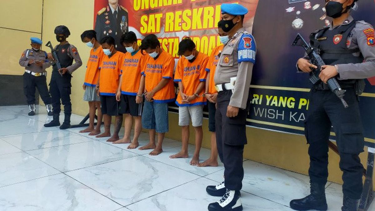 Des Agresseurs De Soldats De La Marine Arrêtés Dans Le District De Pondok Pesantren Jombang