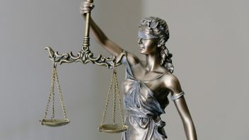 اللوائح التي تحكم الدستور الاجتماعي في الحياة الاجتماعية