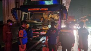 3 Bus Kecelakaan, Tol Cikampek dari Cikarang hingga Karawang Macet