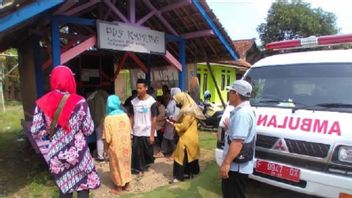 Hundreds Of Residents Of Purwasedar Village Sukabumi Suspected Of Poisoning Rice Boxes