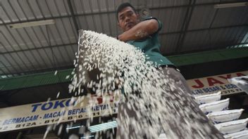 贸易部对大米价格上涨的回应：每公斤仅100印尼盾