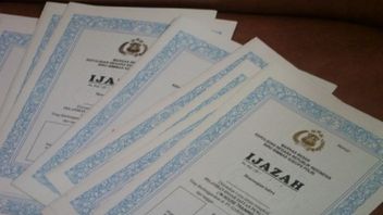 認定を書くのが間違っていた、ウンダナの学長は卒業証書を再印刷できないと言った