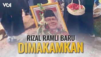 VIDEO: Rizal Ramli est enterré à côté de sa tombe
