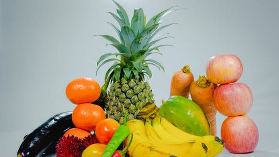 Makin Banyak Menyerang Anak Muda, Ini Deretan Makanan yang Bantu Cegah Kanker Usus Besar