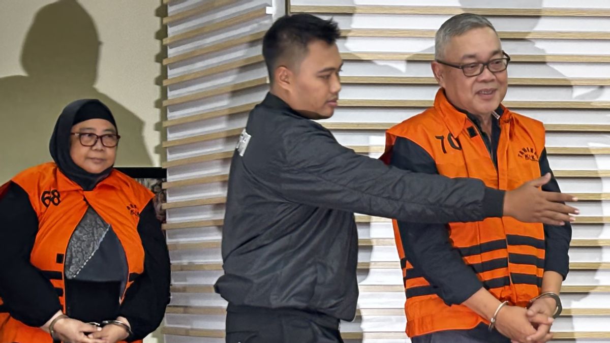 KPKは2人を拘束し、LNG調達汚職の容疑者であるカレン・アグスティアワンの元プルタミナ当局者