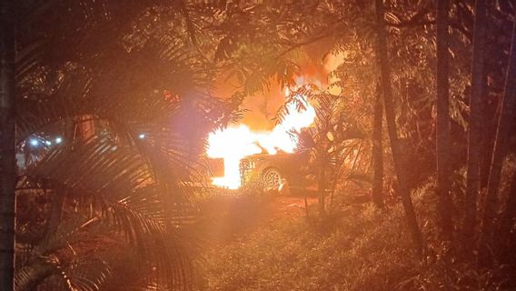 Three Bogor Residents Fire The Police Patrol Car At The Pejompongan Pospol Threatened With Layered Articles