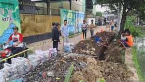 Pipes Damaged By Illegal Buildings, Bekasi Residents' Water Finally Flows Again After A Week Of Disturbance