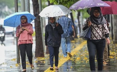 Kondisi Cuaca Hari Ini, Jakarta Diguyur Hujan Sore hingga Malam