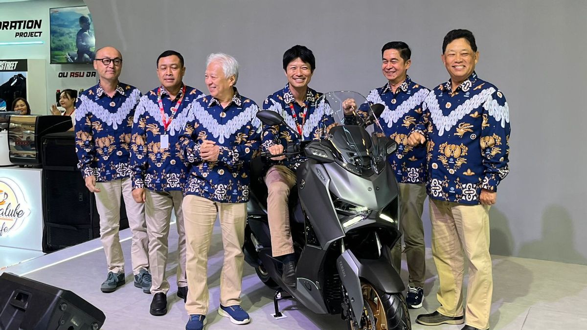 Makin Canggih, Ini Spesifikasi Lengkap New Yamaha XMAX TechMAX 2025