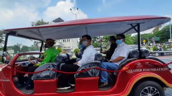 Gibran Rakabuming A Maintenant 8 Voitures électriques Pour Les Touristes En Voyage En Solo Donnant La Fondation Du Conglomérat Tahir Dato Sri Tahir