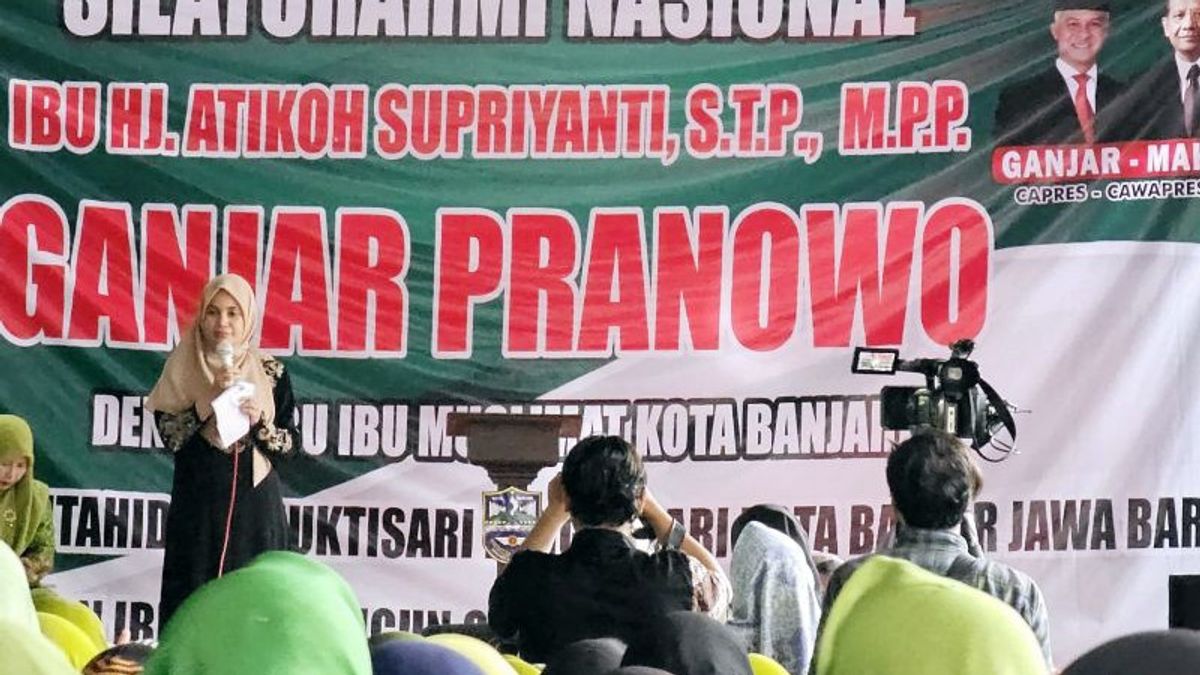 Ganjar Siti Atikoh Semangati Muslimat NU的妻子不必害怕被恐吓