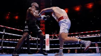 Beating Dubois In Five Rounds, Usyk Three Times Becomes A True World Champion