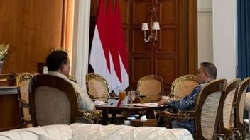 Prabowo reçoit un rapport de Dasco sur la proposition du DPR au gouvernement