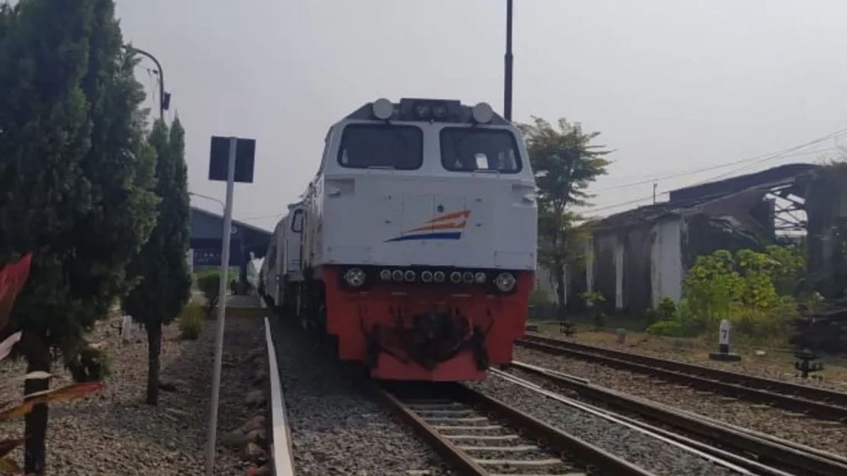 Turangga-KA Bandung Raya列车的“Adu Banteng”之后,PKS政治家提醒政府不要与Whoosh混淆