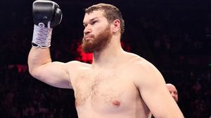 Makhmudov Dinilai Jadi Ancaman Serius untuk Tyson Fury