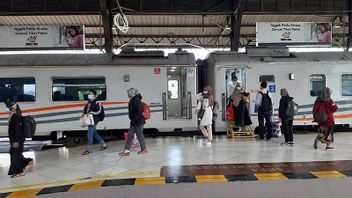 Stasiun Jombang Mulai Ramai Warga yang Pilih Mudik Lebih Awal