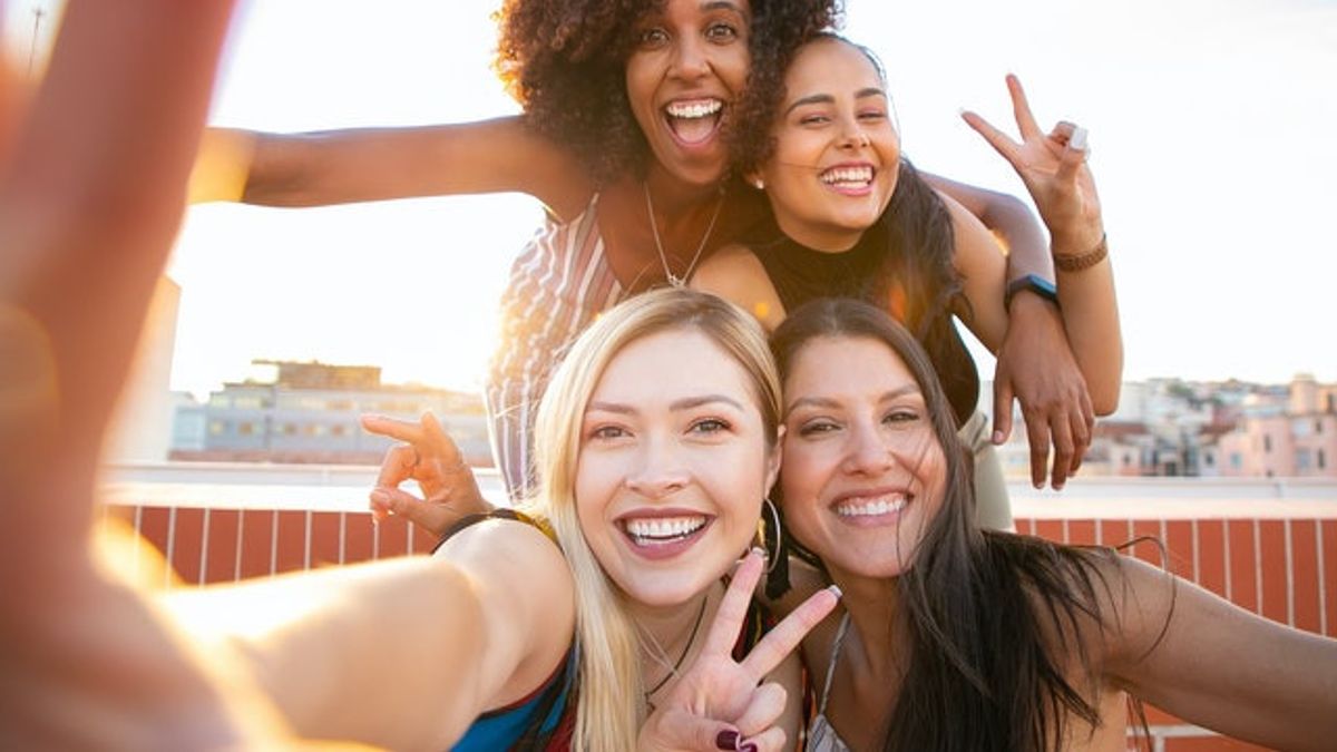 5 أسباب لماذا لديك عدد أقل من الأصدقاء كلما تقدمت في السن