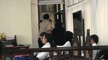 rénal cinq femmes enceintes devant les tribunaux au tribunal de district de Denpasar