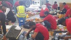 يتم تذكير الحجاج بعدم أخذ الأدوية دون وصفة طبية وسجائر مفرطة
