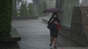 テリックな午後、木曜日の午後、ジャカルタの一部が雨に洗い流されました