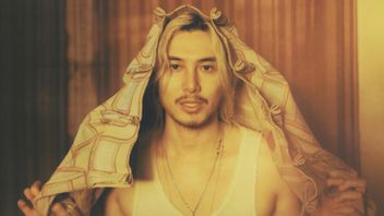 富士Kaze Dancing in Irama Disko at Single Hachiko, A Intro Towards a New Album