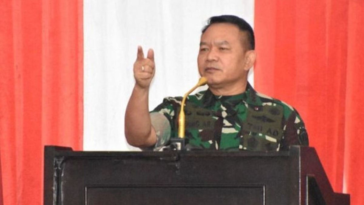 Kapolri dan KSAD Jenderal Dudung Bertemu, TNI Siap <i>Back Up</i> Polri