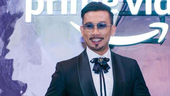 Denny Sumargo Banjir Dukungan dan Pujian Warganet setelah Laporkan Farhat Abbas