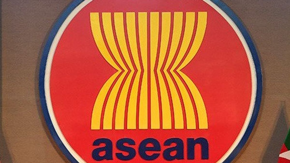 Minister Of Health And Minister Of Finance Throughout ASEAN Agree To Strengthen Cooperation In Handling The Pandemic