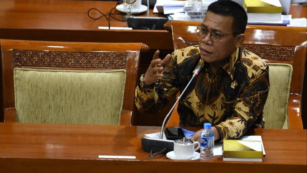 Politikus PDIP Masinton Pasaribu Nilai Kinerja Menteri Jokowi Belum Maksimal