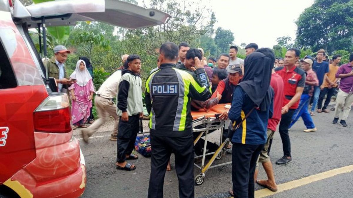Kecelakaan Bus Seret Pemotor Masuk Jurang di Lampung Barat, Polisi Lakukan Penyelidikan 