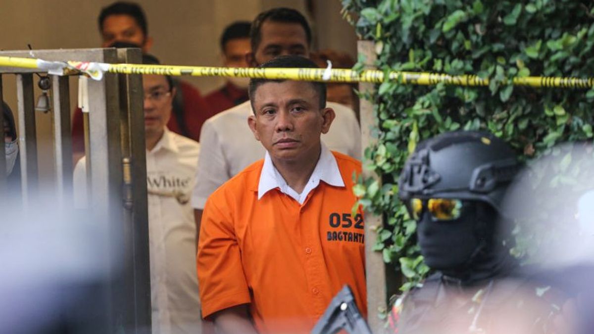 Supreme Court's Complete Decision: Ferdy Sambo Imprisoned For Life, Putri Chandrawati To Strong Ma'ruf 'Dikorting' His Sentence