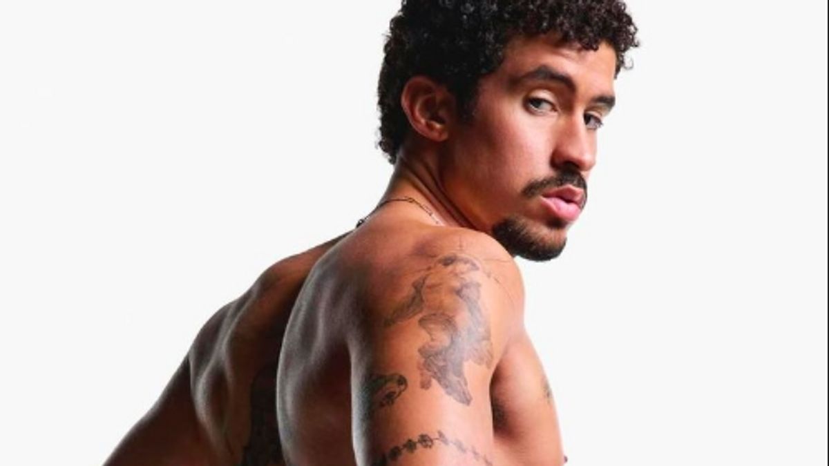 Gandeng Bad Bunny Jadi Model, Calvin Klein Untung Rp139 Miliar