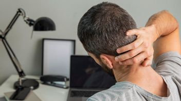 8つの背中の頭痛の原因は、しばしば活動に干渉します