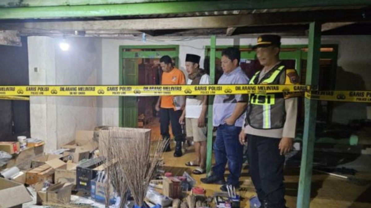 La police de Pamekasan a démantelé la production de pétards à haut pouvoir explosif