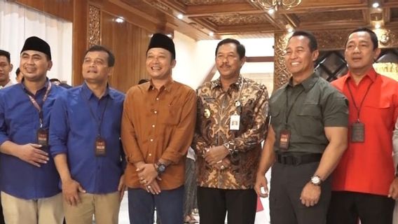 Kapolda Jateng Rangkul Dua Paslon untuk Serukan Pilkada 2024 Berjalan Aman dan Damai