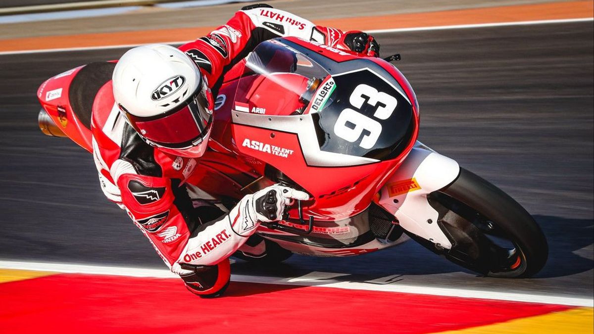 P1 Moto3 Mandalika 2024 结果:Fadillah Arbi Redup