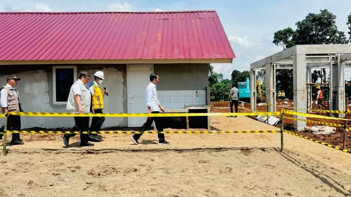 Not A Citizen But A PUPR Checker On The Scale Of Damage To Homes For Earthquake Victims, Jokowi: There Is A 'Wasit'