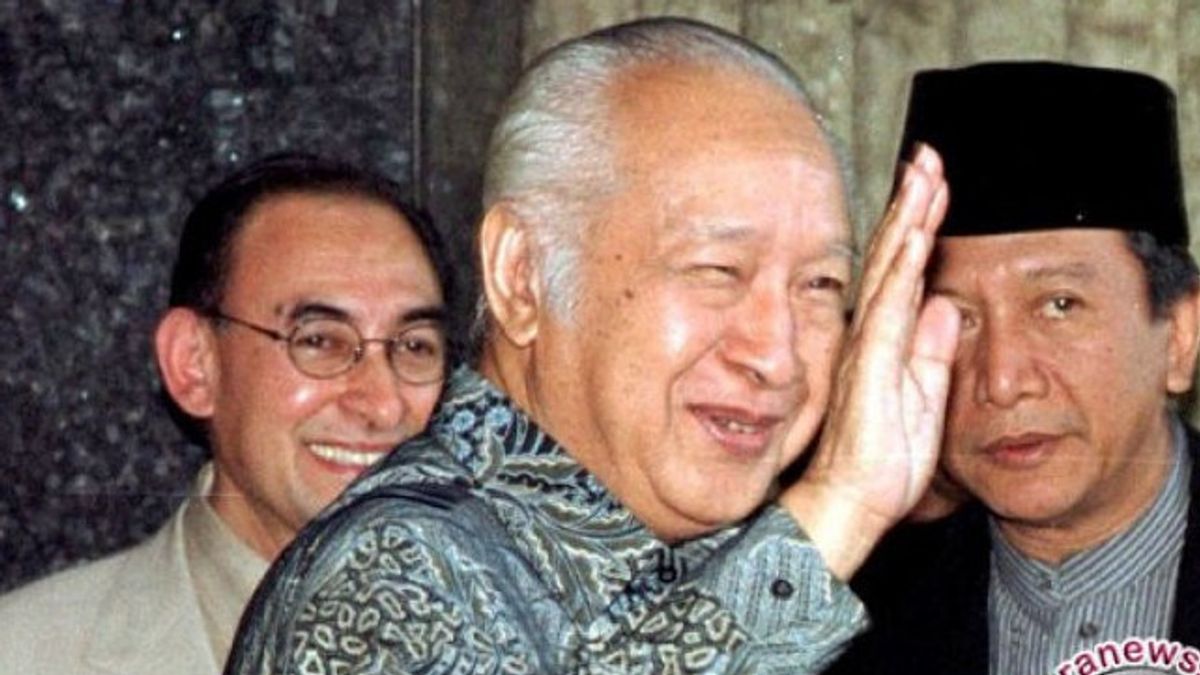 There Is No Suharto's Name, The Presidential Decree On The March 1, 1949 General Attack Is Called Manipulating History