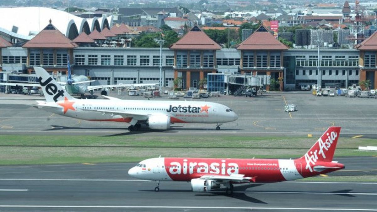 シンガポール航空とガルーダ航空、海外からバリ島へのフライトを開き、COVID-19タスクフォースは、神々の島への外国人観光客のための手順を説明します