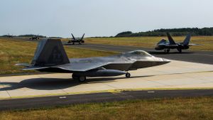 12 Jet Tempur Siluman F-22 Raptor Mendarat di Israel saat Ketegangan AS-Iran Meningkat