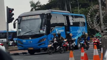 Pria Paruh Baya Perekam Tubuh Karyawati Dikenali Wajahnya Oleh Penumpang Bus TransJakarta