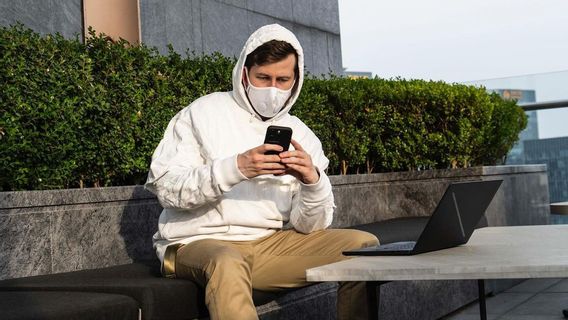 Alan Walker Shares Phone Number With Indonesian Fans To Send Direct Messages