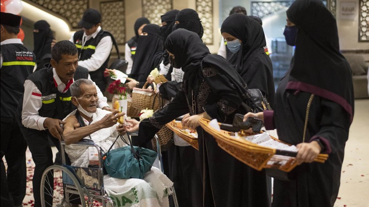 393 pèlerins du Hajj d’origine de Jakarta arrivent dans le pays