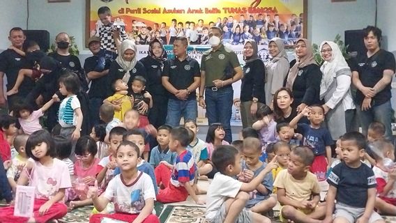 ラマダンの瞬間、イルニSMPN 214ジャカルタサントゥニ何百人もの子供たち孤児院幼児トゥナスバンサ