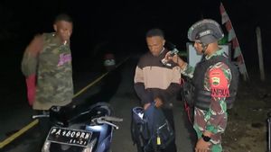 Mencegah Barang Selundupan,  Satgas Pamtas RI-PNG Tingkatkan Razia di Jalan Trans Papua