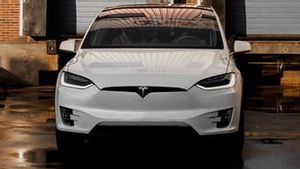 Banyak Produk Cacat, Tesla Kembali Tarik Ribuan Mobil di AS