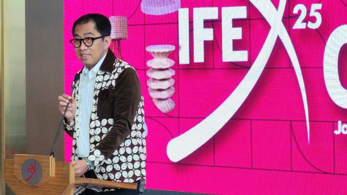 IFEX 2025 Resmi Dibuka, Wamenperin: Sektor Industri Furnitur Berkontribusi bagi Perekonomian Nasional